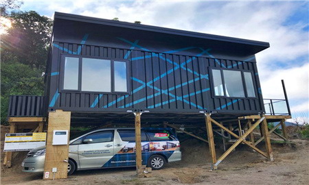 Container house | the drop at the foot of the mountain turned out to be a natural garage, which should be properly adjusted to local conditions!