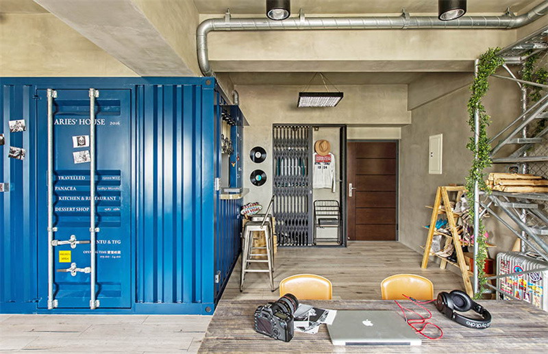 Container Building | 69㎡ single apartment, let the classic LOFT conquer this iron box!