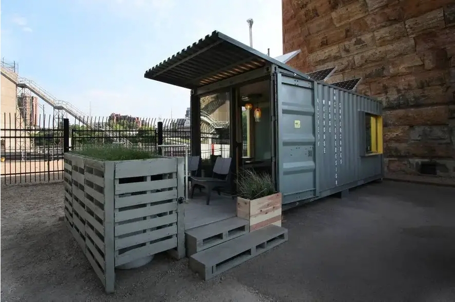 Installation method of color steel mobile house