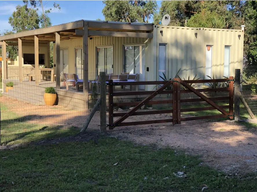 Assembled container house