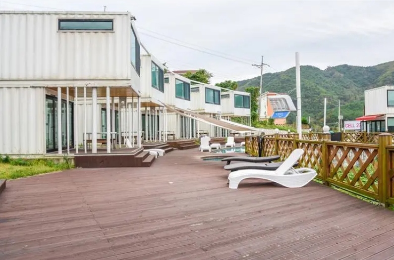 How to Experience Container Homestay?