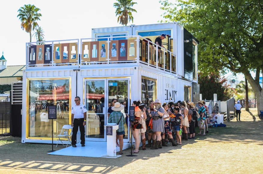 Why Has Using Shipping Containers to Build Mobile Stores Become a Trend?